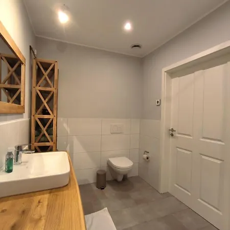 Ferienwohnung Thiessen Hof Mit Schwimmbad, Sauna Und Hot Tub Farma Dellstedt